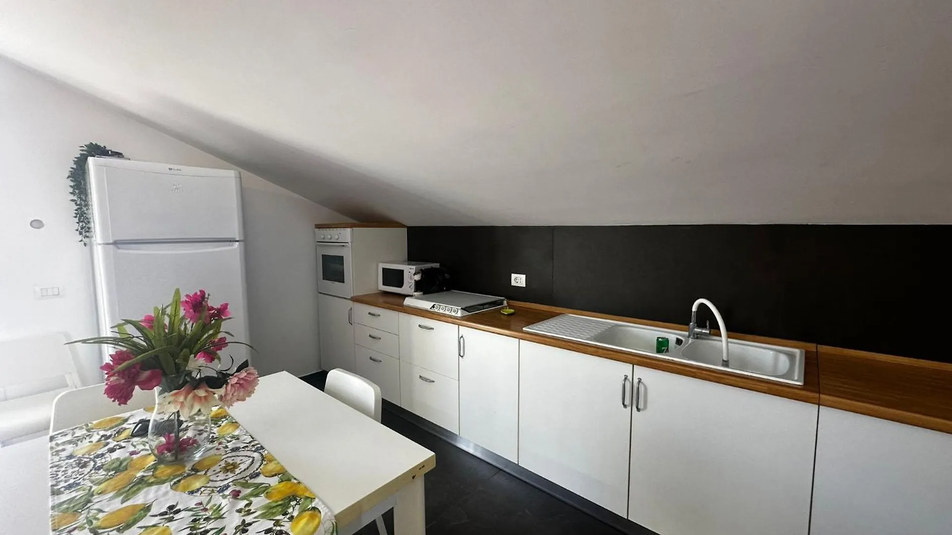 Villaggio Azzurro Casa Orchidee 10 아파트