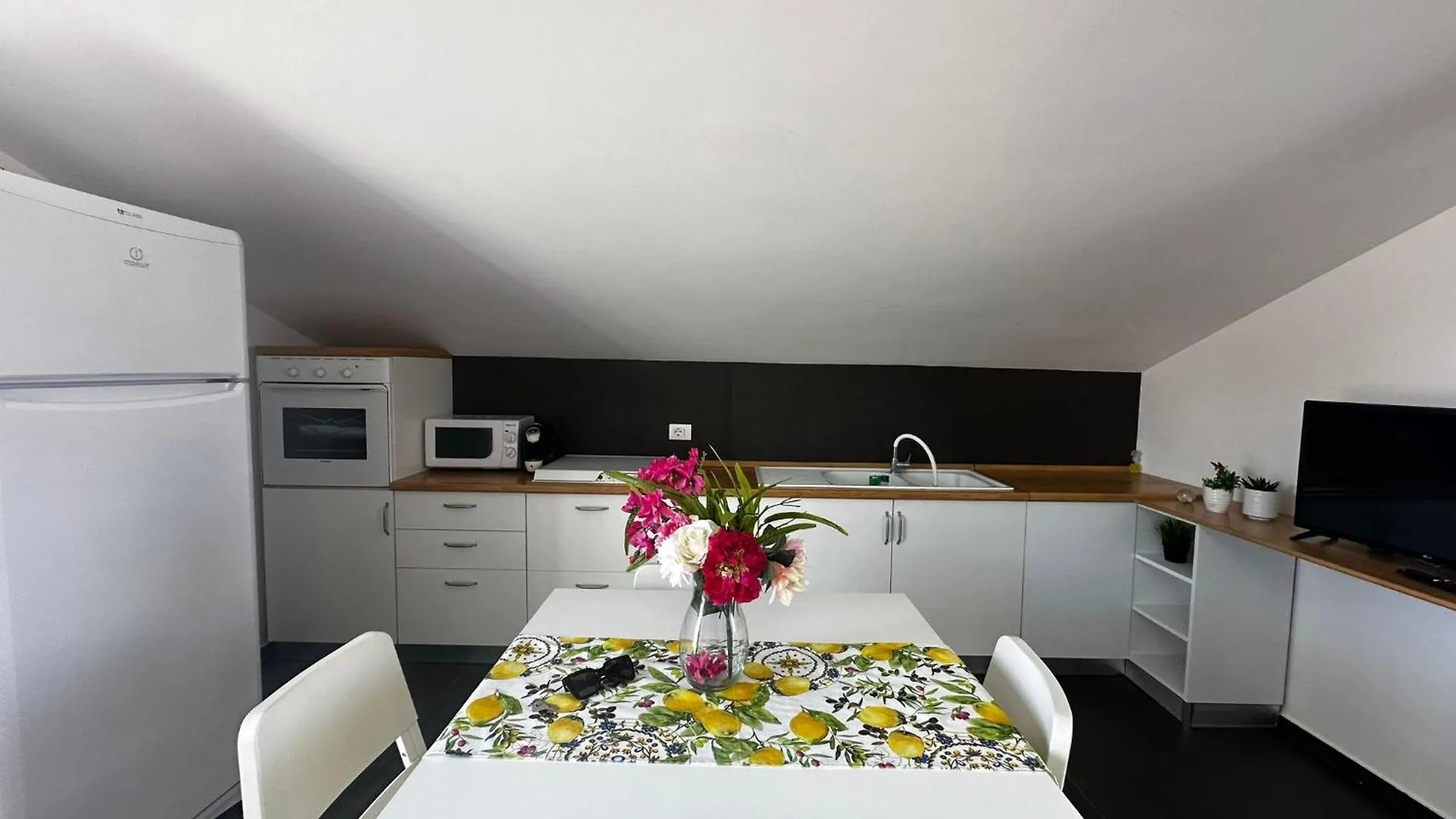 Villaggio Azzurro Casa Orchidee 10 아파트 0*, Villaggio Azzurro